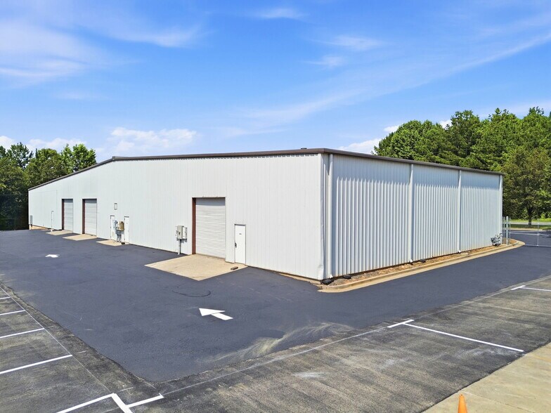 More Photos Of 1449 Field Park Cir, Marietta Warehouse For Sale