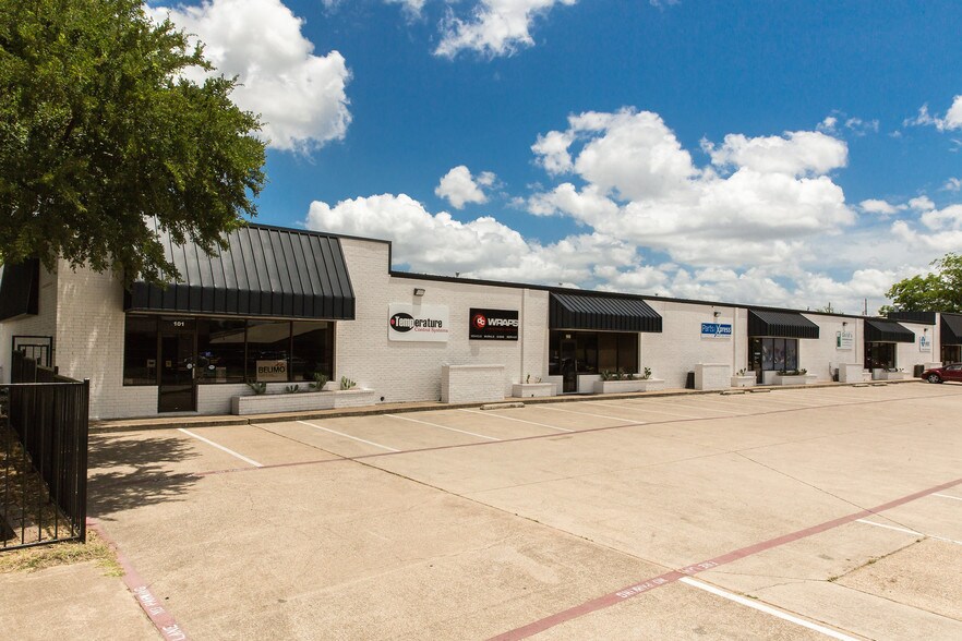 More Photos Of 2603 Southwell Rd, Dallas Light Distribution For Lease