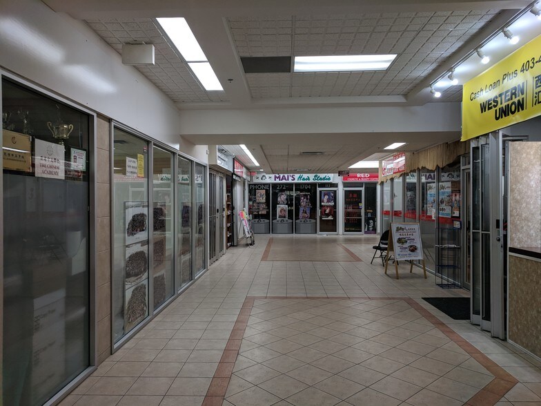 More Photos Of 1518 Centre St N, Calgary Apartments For Lease