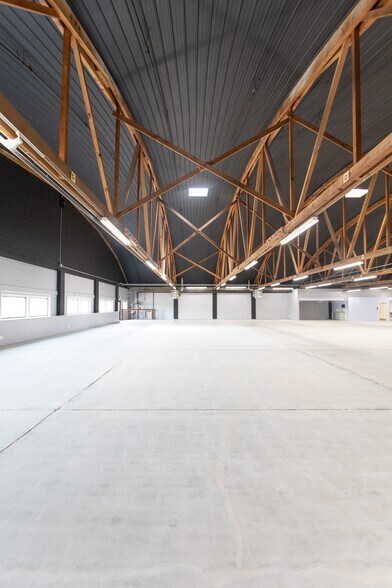 More Photos Of 901 9th St N, Great Falls Showroom For Lease