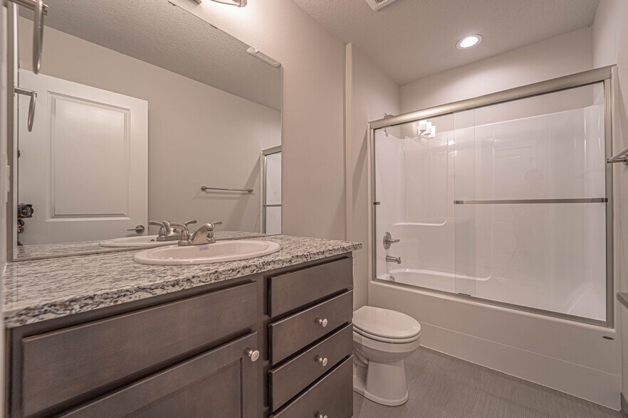 More Photos Of 109 NE Newhouse Rd, Vancouver Apartments For Sale