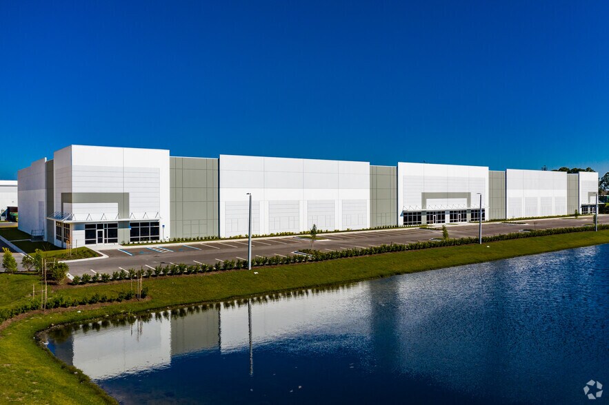More Photos Of 12310 62nd St N, Largo Distribution For Lease