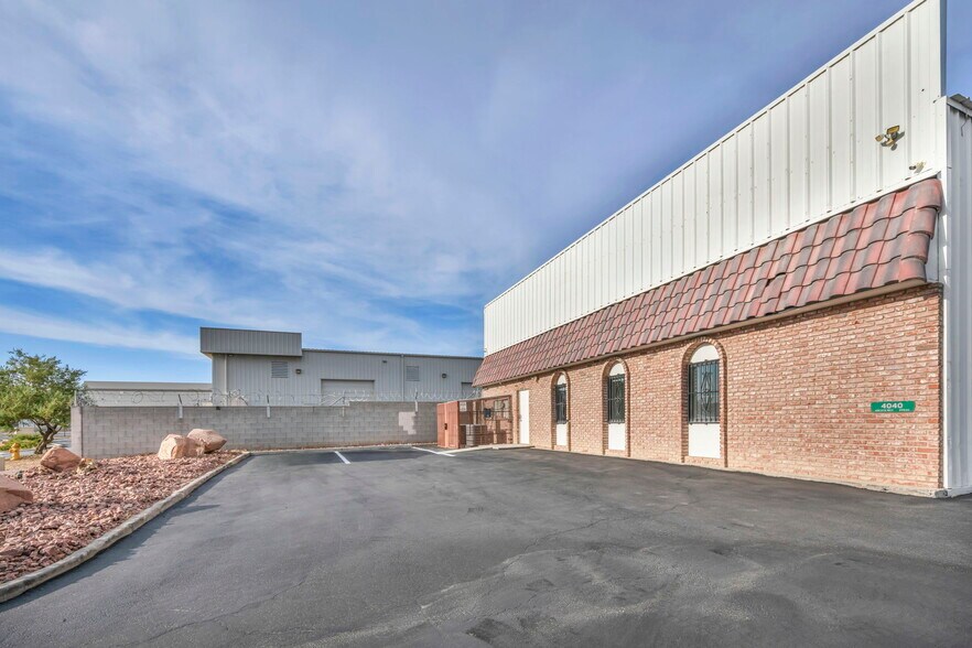 More Photos Of 4040 Arcata Way, North Las Vegas Light Manufacturing For Lease
