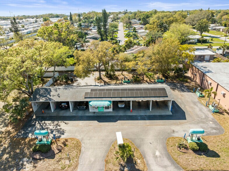 More Photos Of 1496 Seminole Blvd, Largo Carwash For Sale