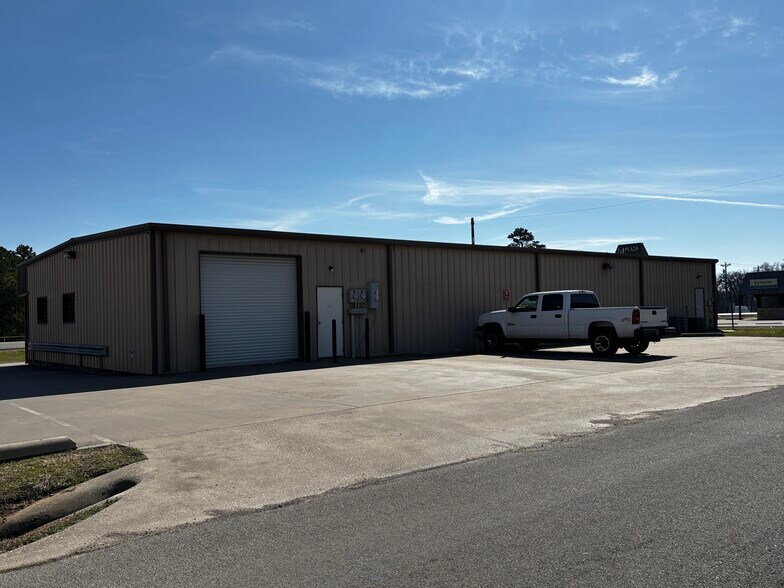 More Photos Of 5315 US Highway 377 S, Aubrey Storefront Retail Office For Lease