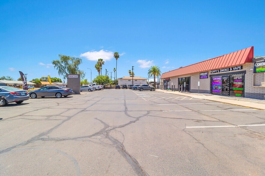 More Photos Of 78 W Ray Rd, Chandler Convenience Store For Lease