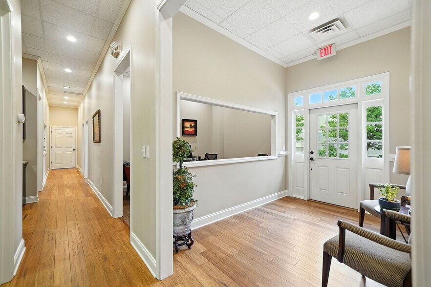 More Photos Of 4385 Kimball Bridge Rd, Alpharetta Medical For Lease