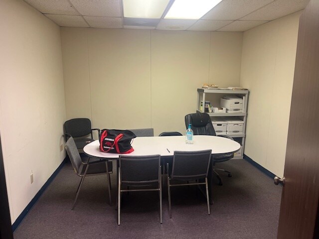 More Photos Of 2 Inwood Cir, Little Rock Office Residential For Lease