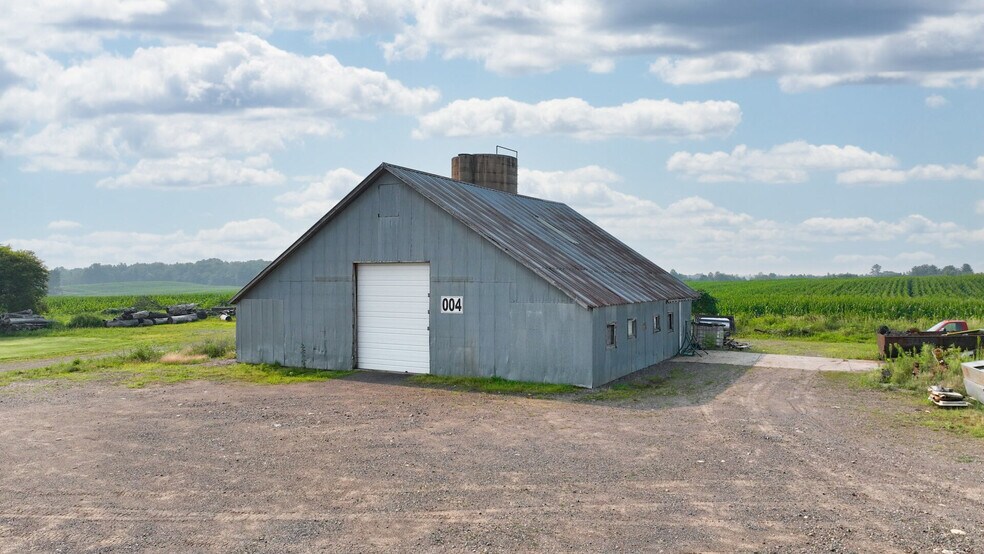 More Photos Of 20521-20525 Hwy 64, Cornell Warehouse For Sale