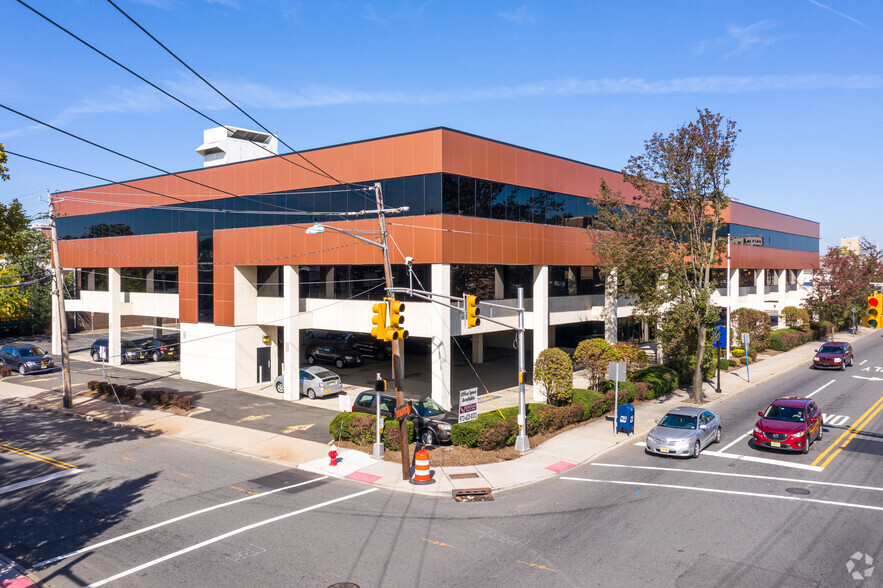 Primary Photo Of 125 State St, Hackensack Medical For Lease