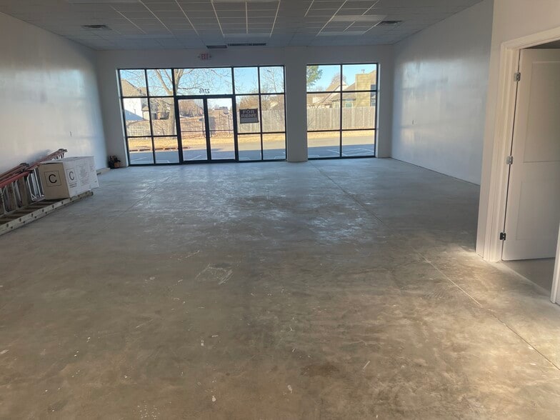 More Photos Of 2712 W Kenosha St, Broken Arrow Storefront Retail Office For Lease