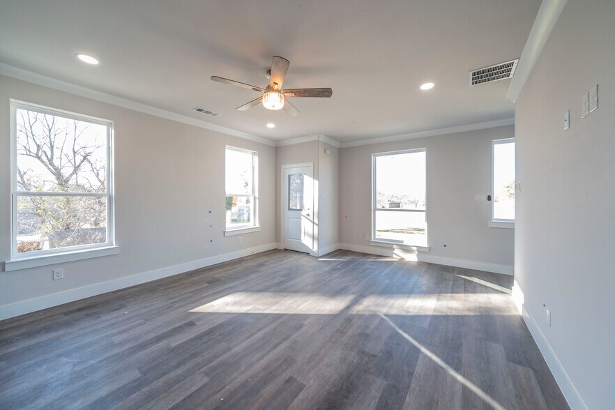 More Photos Of 1601 Mignon Dr, Arlington Apartments For Sale