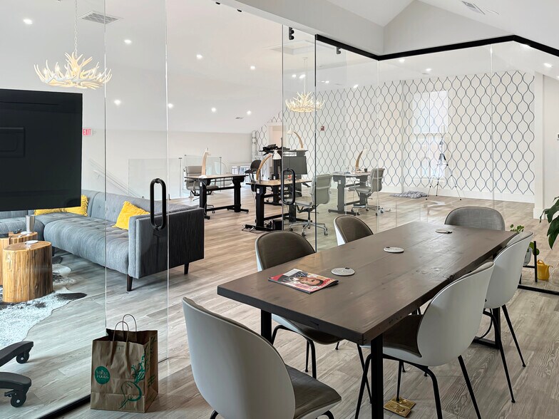 More Photos Of 70-80 State St, Newburyport Storefront Retail Office For Lease