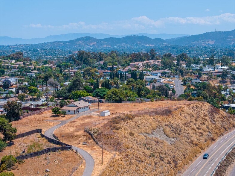 More Photos Of 101 Santa Clara Dr, Vista Land For Sale