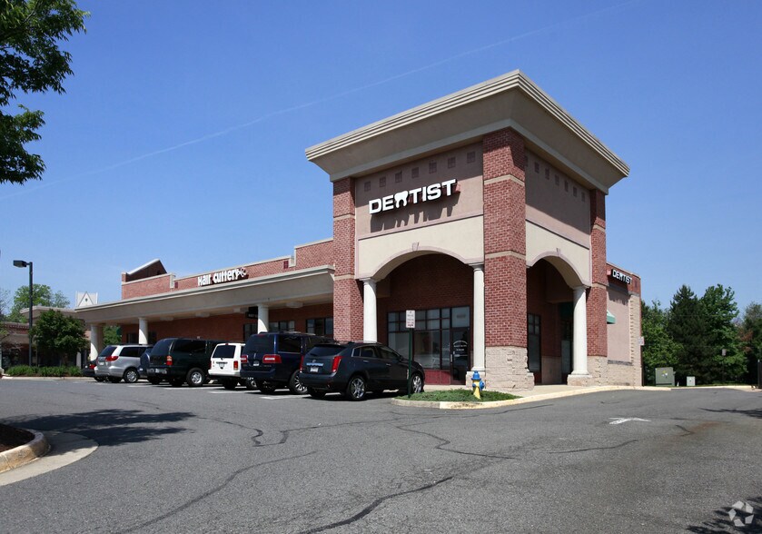 More Photos Of 10068-10076 Dumfries Rd, Manassas General Retail For Lease