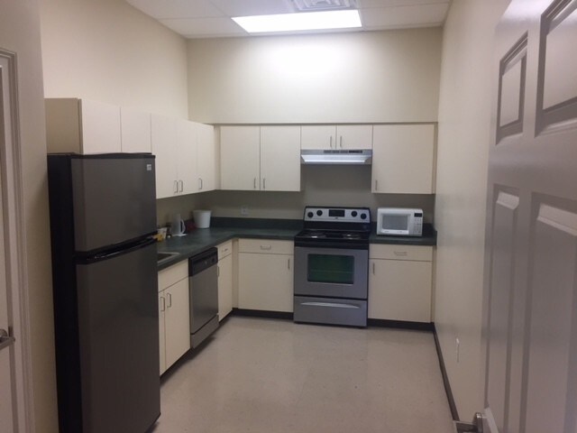 More Photos Of 105 Central Ave, Goose Creek Medical For Lease
