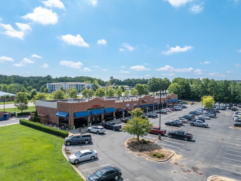 More Photos Of Statesville Rd, Charlotte Unknown For Lease