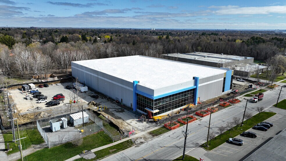 More Photos Of 610 Coronation Dr, Toronto Warehouse For Sale