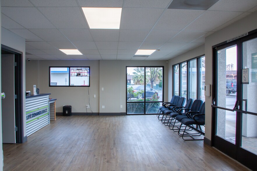 More Photos Of 1234 McHenry Ave, Modesto Self Storage For Lease