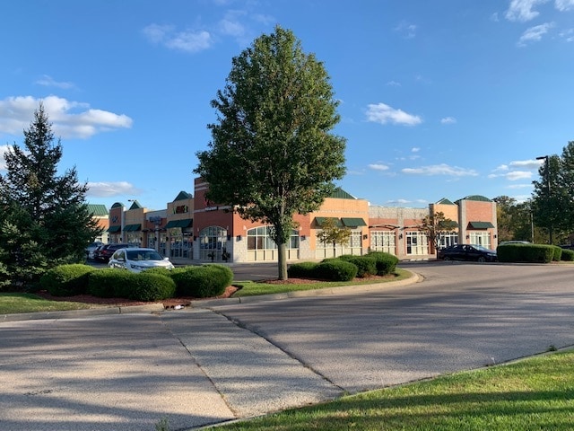 Primary Photo Of 7020 Huntley Rd, Carpentersville Storefront Retail Office For Lease