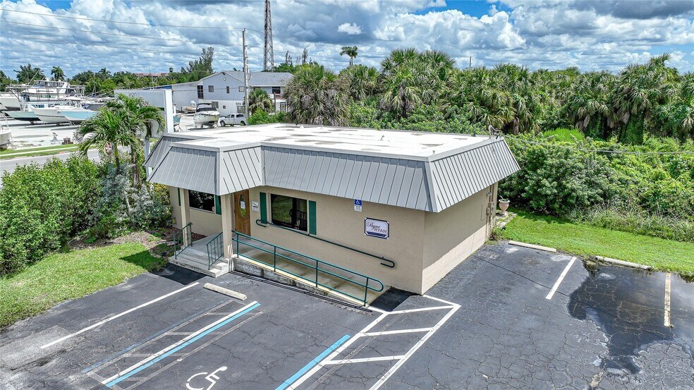 More Photos Of 25073 Marion Ave, Punta Gorda Office Residential For Sale