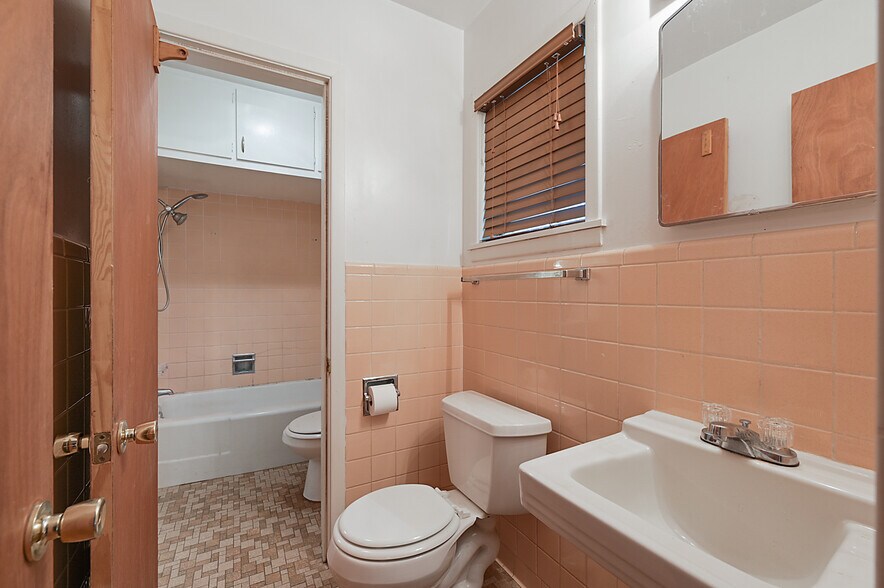 More Photos Of 3907 College Main St, Bryan Land For Sale