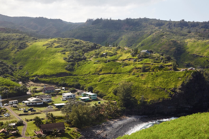 More Photos Of 1813 Baldwin Ave, Makawao Hotel For Sale