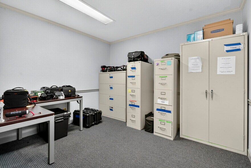 More Photos Of 650 Millwood Ave, Winchester Office For Lease