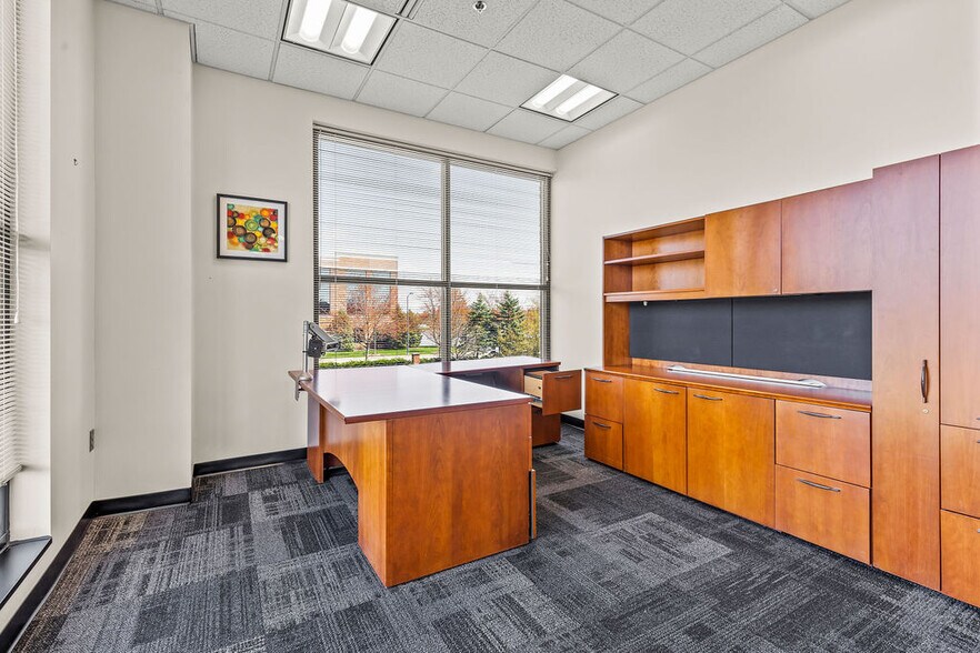 More Photos Of 3400 Morse Xing, Columbus Office For Lease