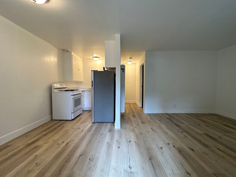 More Photos Of 405 Maple St, Mill Valley Apartments For Sale