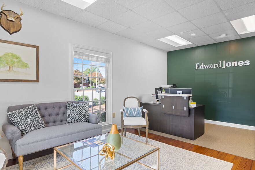 More Photos Of 2334 Lake Park Dr, Albany Office Residential For Sale