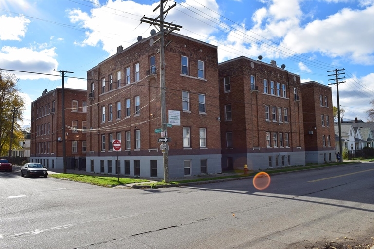 Primary Photo Of 2199 Lansing St, Detroit Apartments For Sale