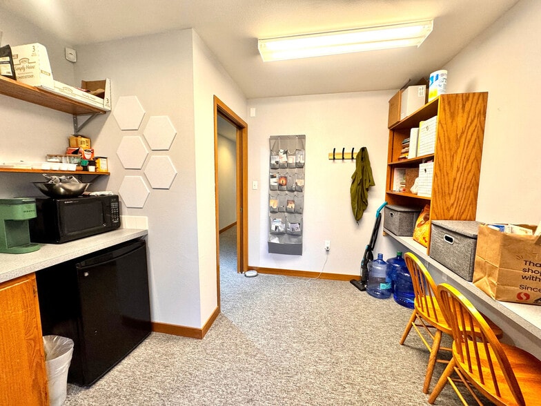 More Photos Of 1800 Cooper Point Rd SW, Olympia Office For Sale