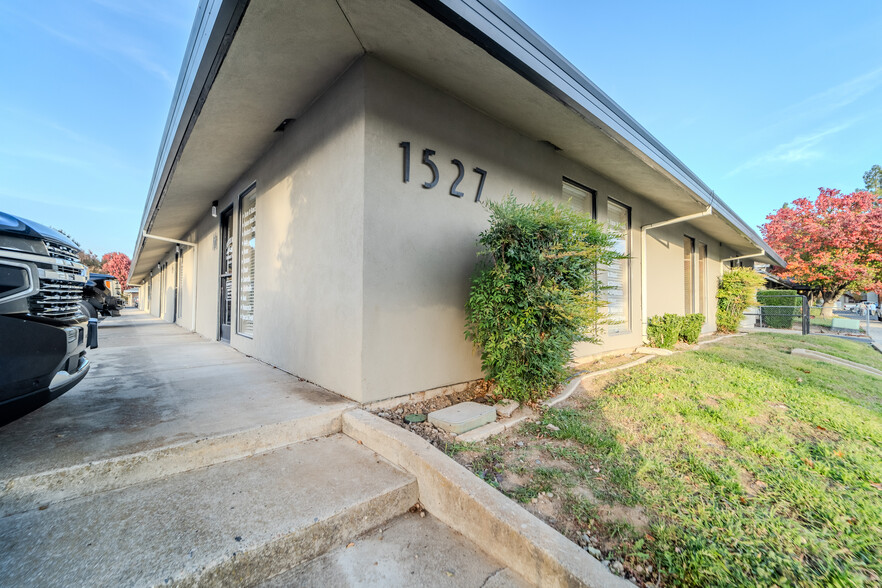 Primary Photo Of 1527 Starr Dr, Yuba City Office For Lease