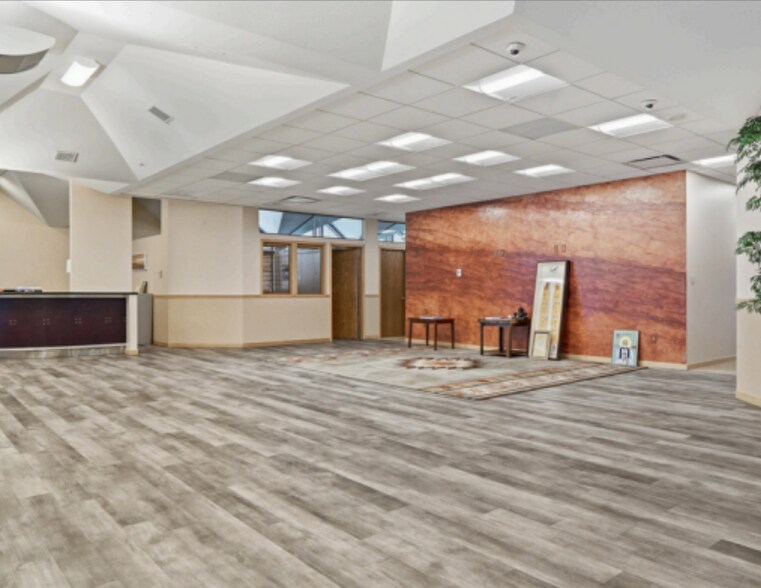 More Photos Of 123 Durbin St, Casper Office For Sale