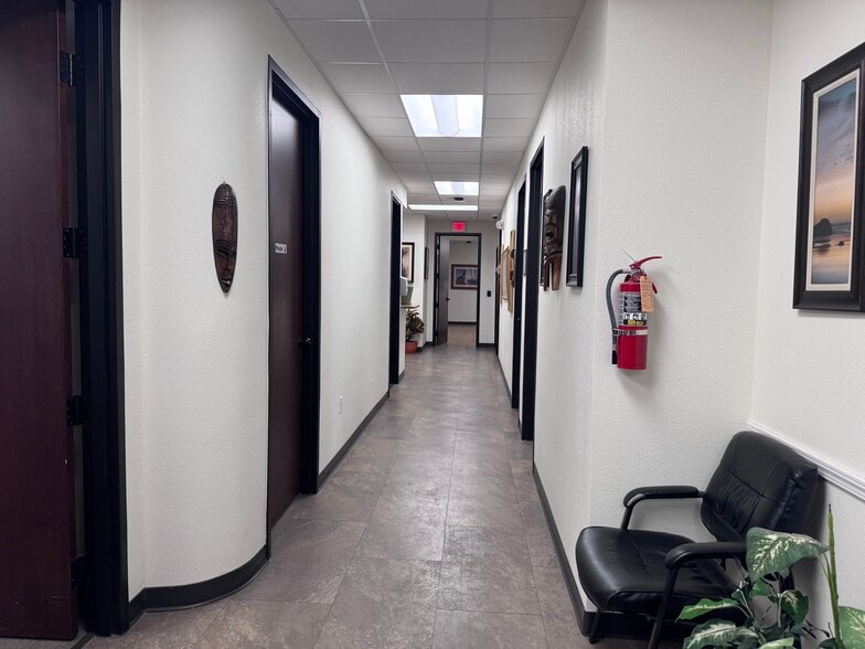 More Photos Of 2200 George Dieter Dr, El Paso Healthcare For Sale