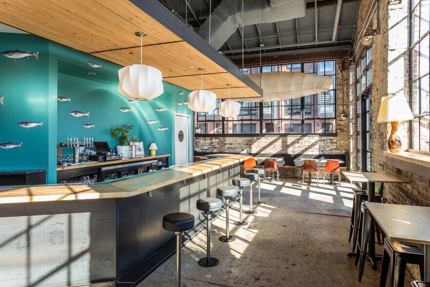 More Photos Of 500 E Davie St, Raleigh Restaurant For Lease