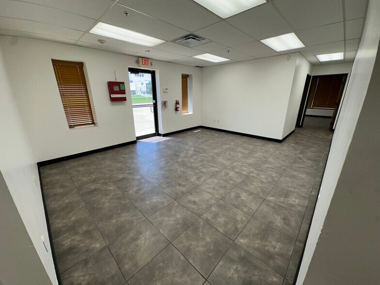 More Photos Of 4800 S Council Rd, Oklahoma City Warehouse For Lease