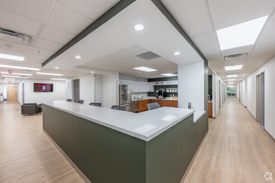 More Photos Of 101 Convention Center Dr, Las Vegas Coworking Space