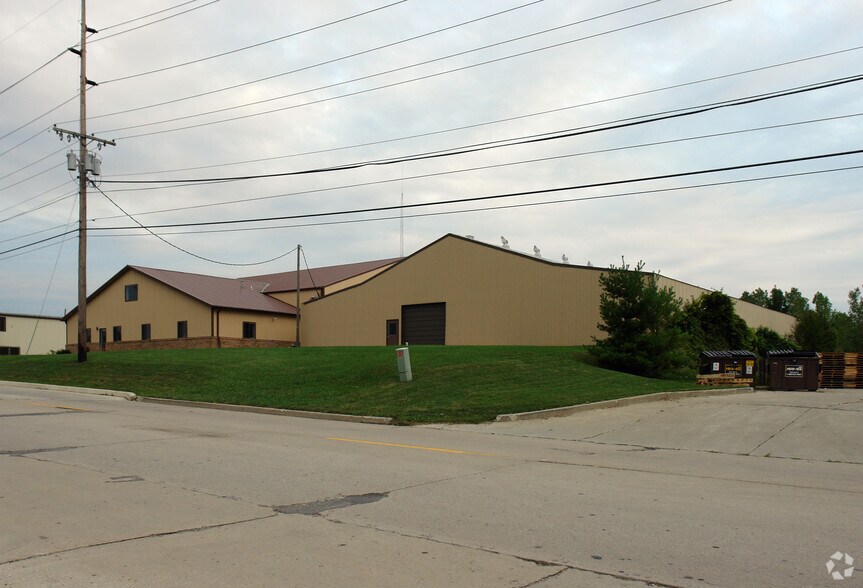 More Photos Of 617 Ley Rd, Fort Wayne Warehouse For Sale