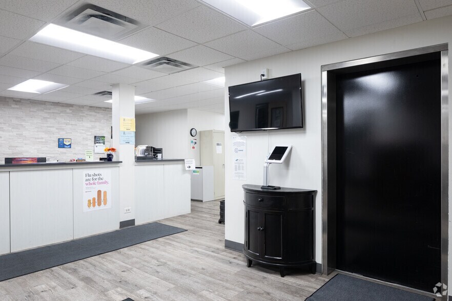 More Photos Of 750 W Hampden Ave, Englewood Office For Lease