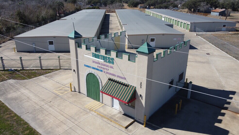 More Photos Of 4901 Houston Hwy, Victoria Specialty For Sale