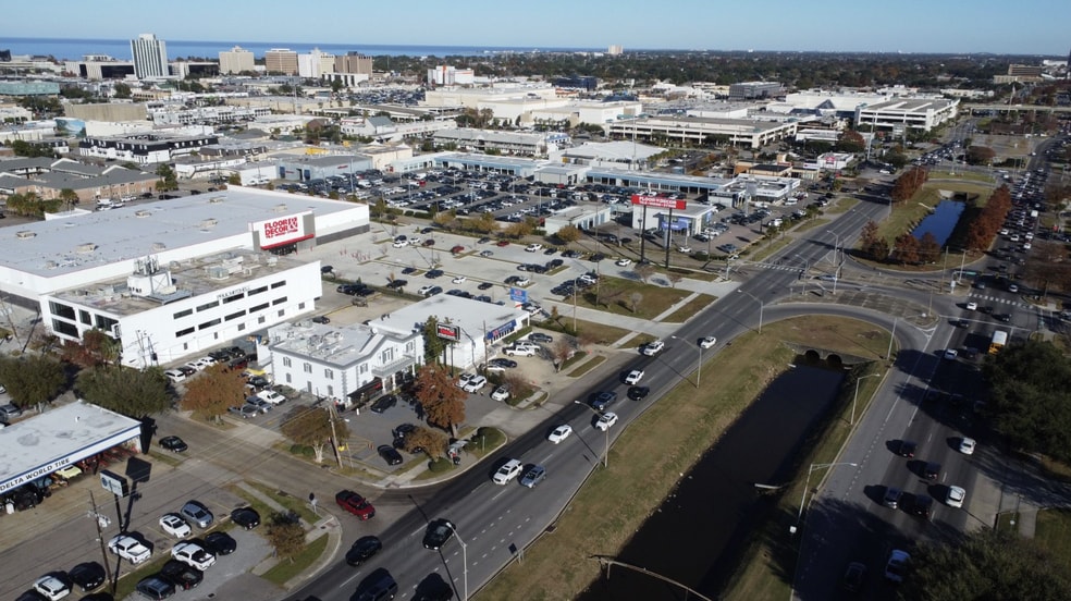 More Photos Of 3621 Veterans Memorial Blvd, Metairie Office For Lease