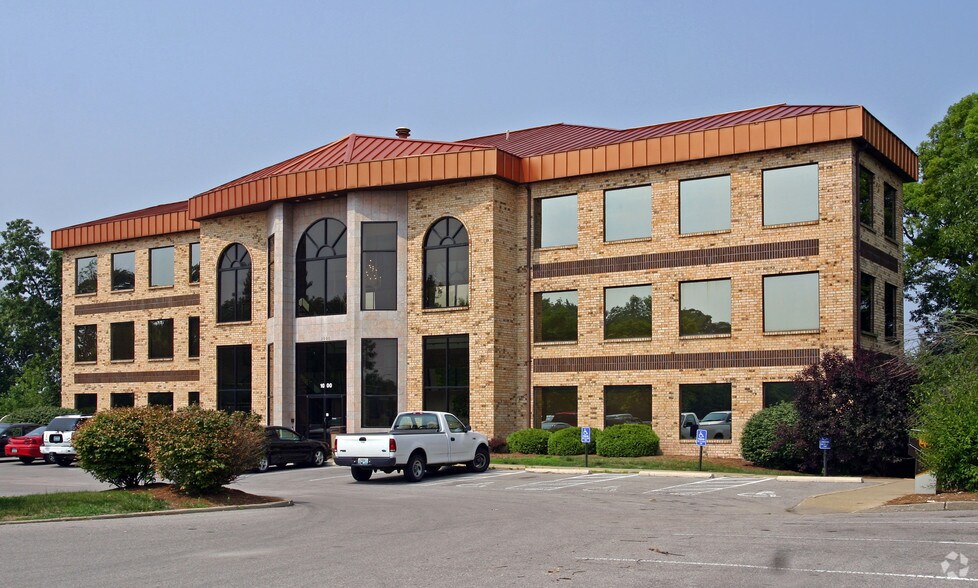 Primary Photo Of 1000 Edgewater Pt, Lake Saint Louis Office For Sale