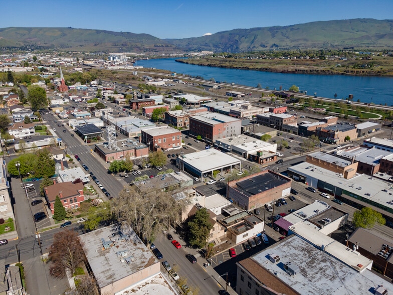 More Photos Of 412 Washington St, The Dalles Freestanding For Sale