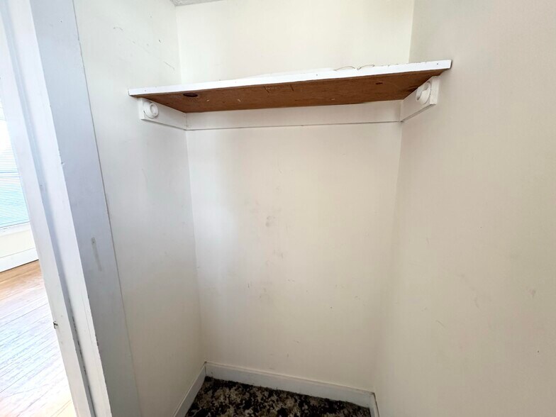 More Photos Of 2072 Main st, Londonderry Apartments For Sale