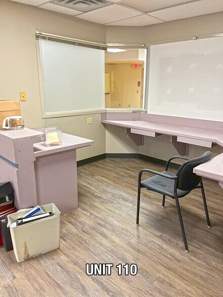 More Photos Of 3430 Newburg Rd, Louisville Medical For Lease