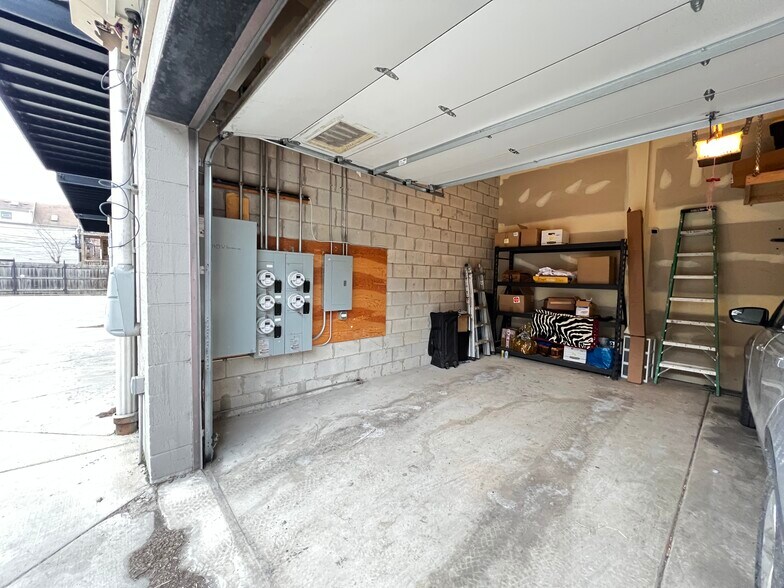 More Photos Of 1419 W Belmont Ave, Chicago Storefront Retail Residential For Sale