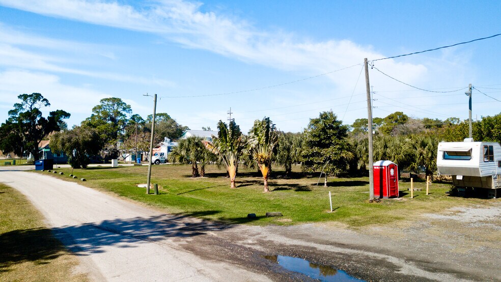 106 N US Hwy 41, Ruskin, FL 33570 Land For Sale