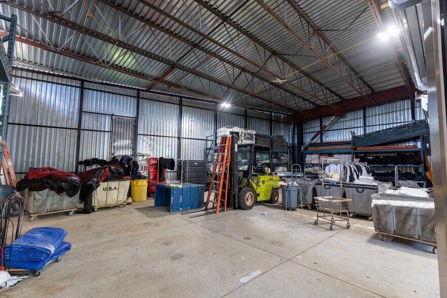 More Photos Of 4819 W Cortland St, Chicago Specialty For Sale
